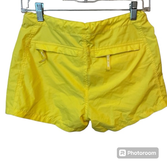 ⚡️ Guess Yellow Swim Cover Up Shorts ~ Size 27 ⚡️ - Picture 2 of 3